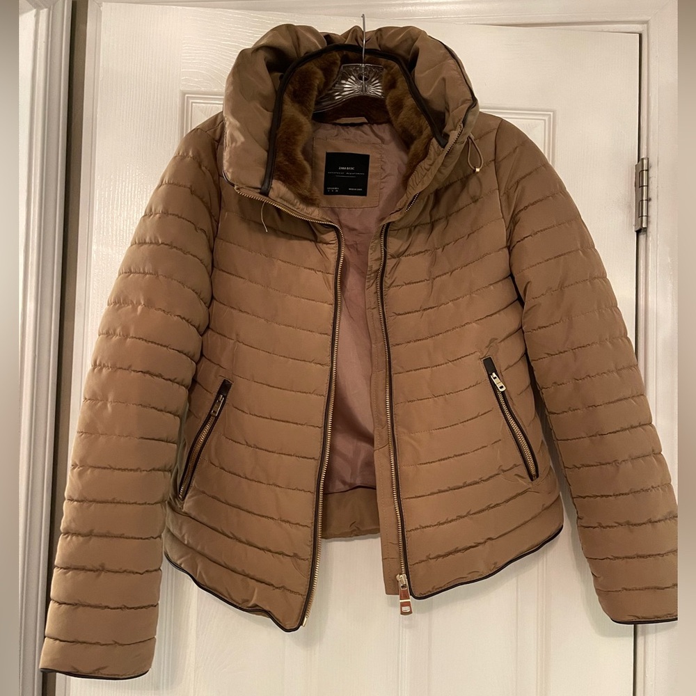 Zara women’s puffer jacket, bronze, size s